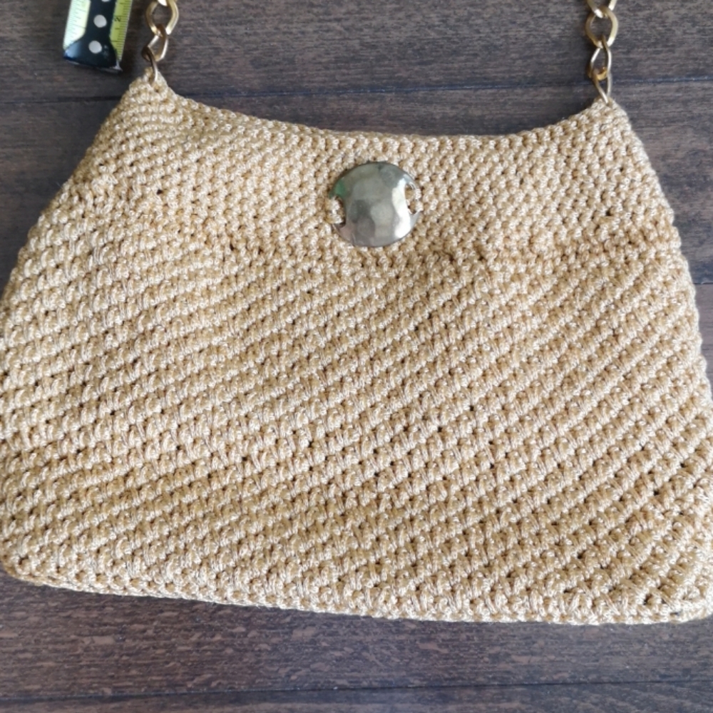 Handmade crossbody style knitted shoulder bag
